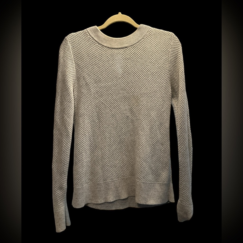 LOFT | Waffle Knit Sweater | Light Gray | Size Medium